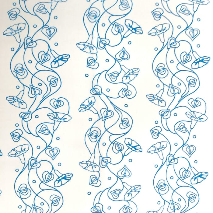 Seidenstoff Krepp, türkis blauer Blumen Print