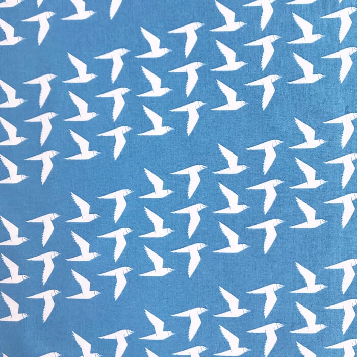 Baumwolle Popeline grafische Vögel in weiß auf blau