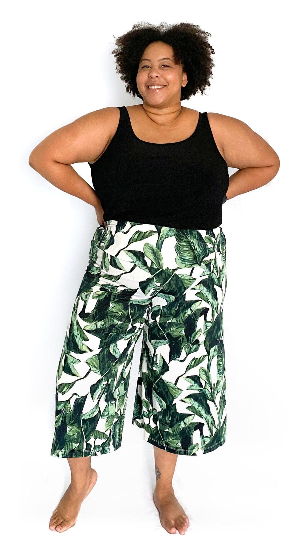 SYLVIE Knit shorts and wide-leg pants 